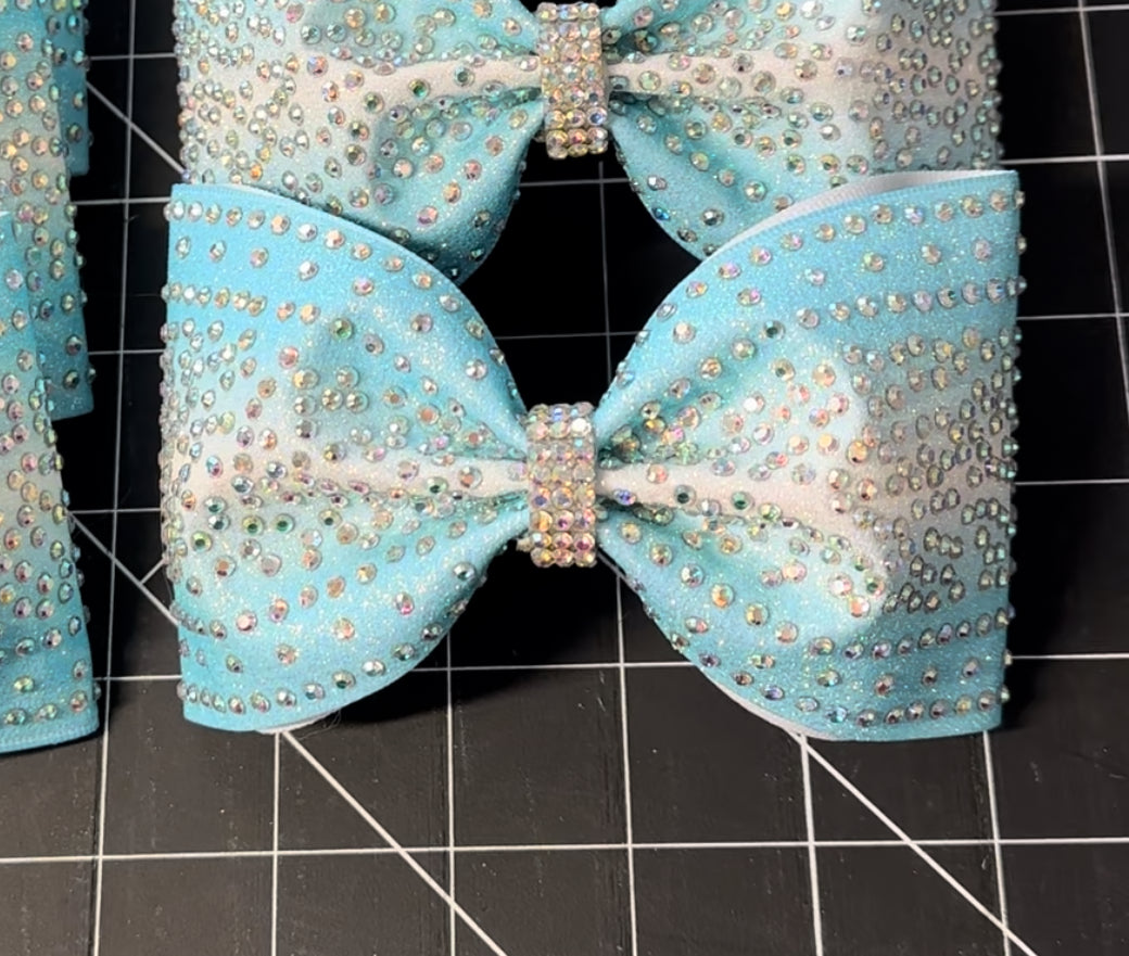 Cheer bow